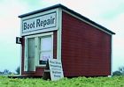 17230 Scale Boot Repair Shop Craftsman Building Kit
