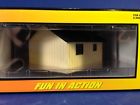 30-90100 Mth Railking Scale Building Tool Shed Tan Black 658081080895