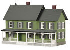 30-90185 Mth Green Country House With White Shutters 658081218038