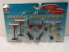 433-1853 Lifelike Scale Station Accessories New In Blister Package