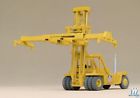 933-3109 Walthers Ho Scale Cornerstone Kalmar Intermodal Container Crane 616374035175