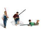 A2569 Woodland Scenics Train Figures Fishing Buddies