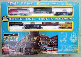 4651 Ahm Lima N Scale Santa Fe F-7 Locomotive Freight Large Set 6 Cars Vtg 1970s
