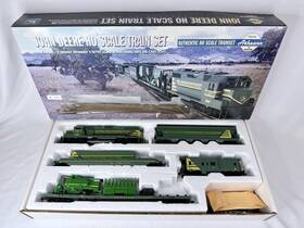 Athearn 02657 John Deere Ho Scale Train Set - 3rd Edition 1999