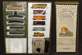 4703-210 Aurora Train Postage Stamp N Scale #4703-210 Cannon Bal Union Pacific Set Works