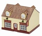 B0778m1nsg Hornby The Village Pub Model Set
