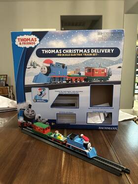 00755 Bachmann Thomas And Friends Ho Scale Train Set Christmas Delivery. Tested