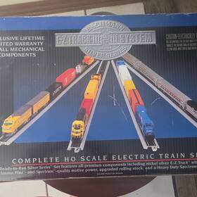 Bachmann 01108 E-z Track Silver Series Santa Fe Ho Starter Set Dc Analog