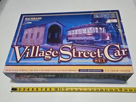 25009 Bachmann On30 Ho Christmas Village Train Street Car Set #25009 Tested Ex