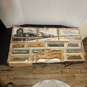 40-0250 Bachmann Overland Limited - No. Vintage Ho Train Set