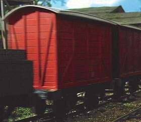 77209 Bachmann Ho Tamp F Box Van Red - #77209