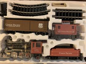 60003 Buddy L G Scale Union Pacific 2-6-2 Locomotive Electric Train Set Read