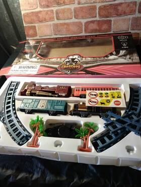 1105b146 Choo The Choo-choo Power Battery Operated Toy Train Set - Sound And Light 19 Piece