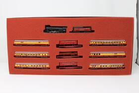 0001-008513 Con-cor 0001-008213 N 4-6-2 Locmotive And 9 Car Circus Set Royal American Shows
