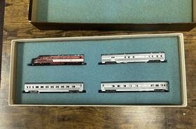 5677 Con-cor N Scale Rock Island Des Moines Rocket Passenger Set Read
