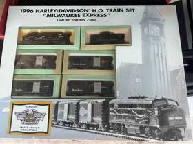 99340-96v Harley-davidson 1996 Limited Edition Ho Train Set Milwaukee Express 7-piece