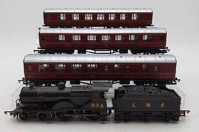 Hornby R2172 Oo Scale Lms 2-2-0 Class 2p Steam Locomotive Passenger Set Ex