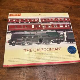 46244 Hornby R2306 Oo The Caledonian Steam Engine Set King George Vi #46244