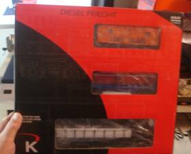 K2239-0104a K-line Long Island Railroad Mp-15 Diesel 3-pack