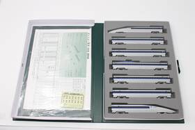 Kato 10-382 N Scale Shinkansen Nozomi 500 Series Standard 7 Car Bullet Train Set