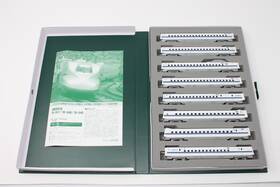 Kato 10-549 N Scale Shinkansen Nozomi 700 Series 8 Car Bullet Train Add On Set