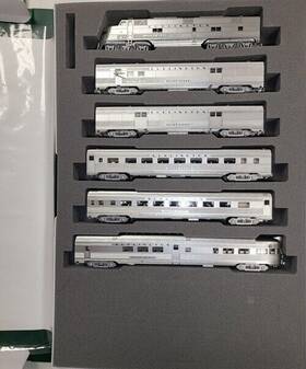 106-090dcc Kato 106-060dcc N Burlington Route Cb&q E5a And Silver Streak Zephyr 6pc With Lights