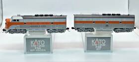 176-1208 Kato 176-1202 N Scale #176-1202 F3a #802a / #176-1208 F3b Locomotive Set