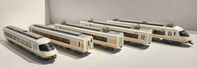 21104 Kato Ho Scale Electric Passenger Train