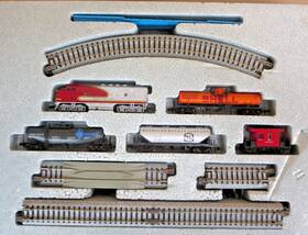 Kato 910-9215 106-0003 Santa Fe F3a Diesel Train Set With Unitrack N Scale Exc