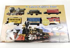 Kids Stuff 680108072545 Liberty Express 6 Car Locomotive Electronic Train Set Battery Operate