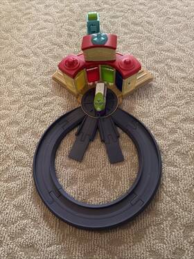 Lc542 Learning Curve Chuggington Die-cast Railway Launch And Go Roundhouse Playset 2010