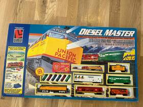 Life-like 077071087407 Trains Vtg Diesel Master Train Set Ho Union Pacific O/u Track And More