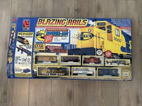 Life-like 077071214209 Trains Blazing Rails Complete Ho Scale Electric Train Set