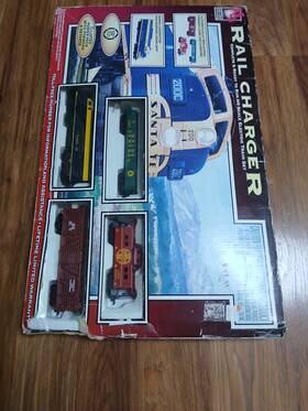 Life-like 616374051656 Trains Rail Charger Complete And Ready To Ho Scale Electric Train Set