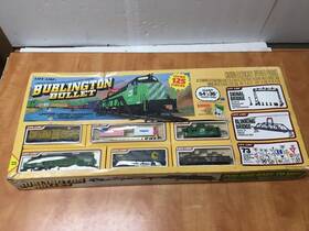 8793 Life-like Burlington Bullet Train Set Ho Scale Read