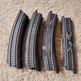 Life-like Bach-ovalho38x47 Life-like Track Ho Scale 38 Inch X 47 Oval Basic Train Set Lot Black
