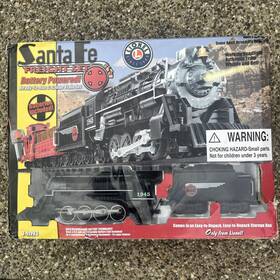 Lionel 023922111937 Santa Fe Freight Train Set Track And Cars Battery Operated