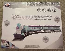 712096 Lionel 023922120960 Disney 100 Years Of Wonder Battery Operated Train Set Brand New