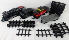 13215el Lionel Polar Express #561 Battery Operated Train And Tracks See Description