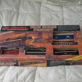 Lionel 14585 Iron Horse Freight O Gauge Analog Die-cast Metal Engine Starter Set