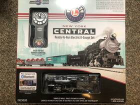 1923020 Lionel Nyc Flyer 0-8-0 Lionchief Set With Bluetooth