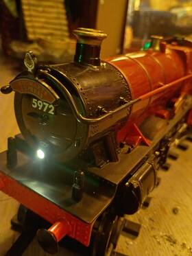 2023170 Lionel Hogwarts Castle Electric Train Set With Sound And Lights New