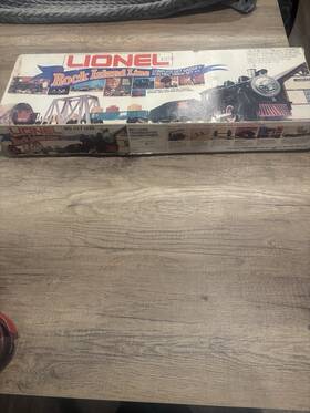 6-1681 Lionel Rock Island Line O-27 Starter Set Locomotive Track Transformer