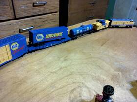 684700 Lionel Hot Wheels Electric O Gauge Model Train Set With Remote And Bluetooth