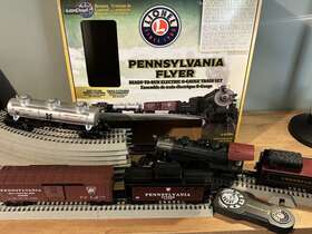 685416 Lionel Pennsylvania Flyer Lionchief 5.0 0-8-0 O Gauge Freight Train Set With Bluetooth