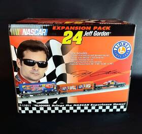 7-11011 Lionel O Gauge Nascar Jeff Gordon #24 Expansion Pack With Box