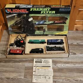 70-1687-250 Lionel Nice Freight Flyer 027 Gauge Electric Train Set Steam Locomotive - Works