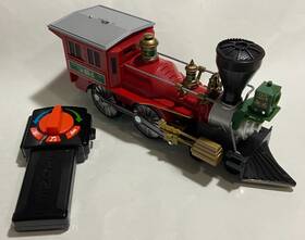 712102 Lionel Ready-to-play North Pole Central Lines Replacement Locomotive And Remote