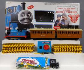 8-81016 Lionel Thomas The Tank Deluxe Train Set/box
