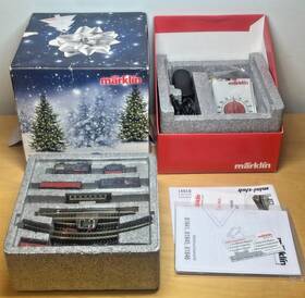 81841 M Rklin 81840 Z Scale Marklin Christmas Starter Set. 230 Volts Control Loco Cars Rare